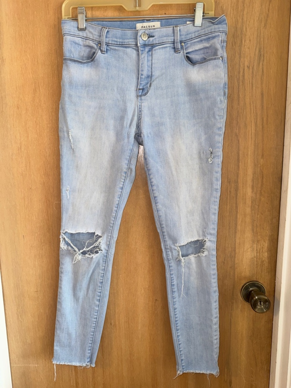 PacSun Light Wash Ripped Ankle Jeggings Skinny Jeans Size 28